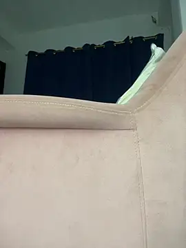 Ninabrunette18 online show from 09-21-25, 01:00