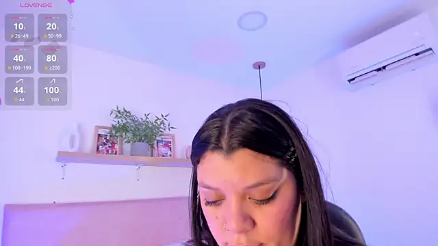 Snapshot of violeta_candyy_ chatting on 07-04-26, 08:13 violeta candyy online show from 07-04-26, 08:13