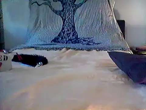 Snapshot of Betty2u chatting on 02-23-25, 03:18 Betty2u online show from 02-23-25, 03:18