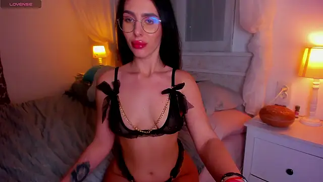 Snapshot of LexyBrianna chatting on 03-12-25, 05:17 LexyBrianna online show from 03-12-25, 05:17