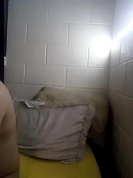 k1oudE online show from 03-10-26, 08:18