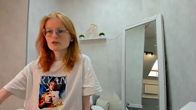 ElizabethHarpper online show from 02-02-25, 08:13