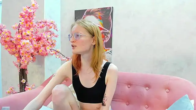 ElizabethHarpper online show from 02-14-25, 03:15