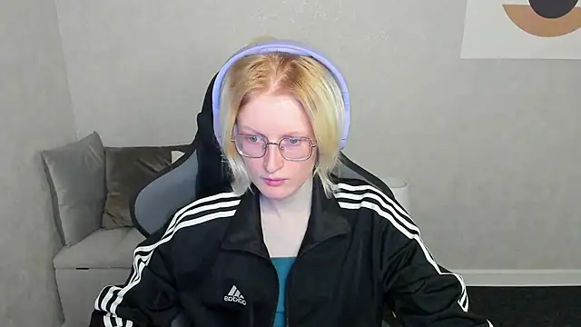 ElizabethHarpper online show from 09-21-25, 01:11