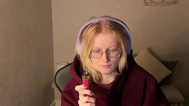 ElizabethHarpper online show from 11-25-25, 01:06