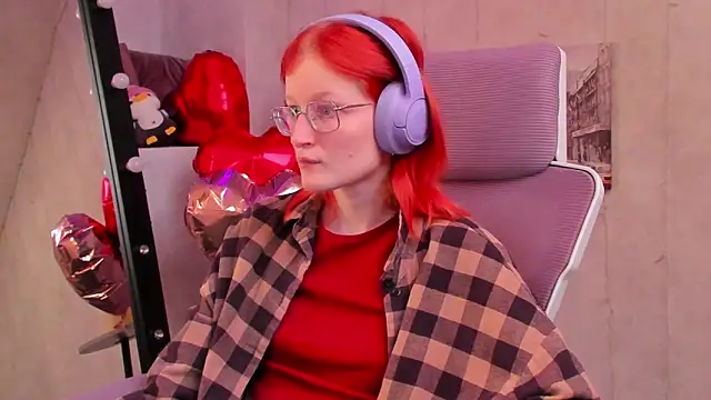 ElizabethHarpper online show from 02-16-26, 09:19