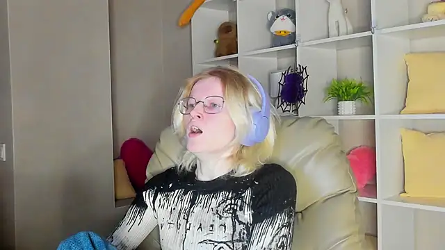 ElizabethHarpper online show from 11-02-25, 01:21