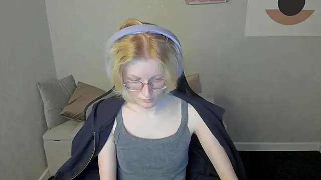 ElizabethHarpper online show from 09-14-25, 08:15