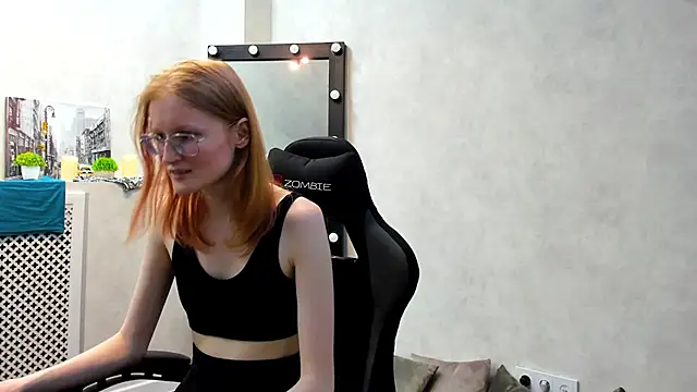 ElizabethHarpper online show from 02-06-25, 11:09