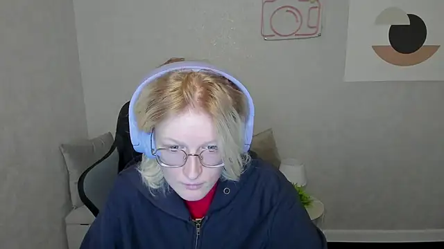 ElizabethHarpper online show from 09-12-25, 12:11