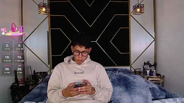 RyanPricee online show from 10-28-25, 04:24