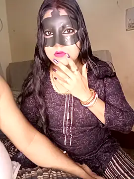 Snapshot of Hot_muskaan chatting on 05-05-26, 05:05 Hot muskaan online show from 05-05-26, 05:05