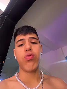 Angel Khouri online show from 11-09-25, 03:32