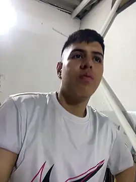 Angel Khouri online show from 09-20-25, 03:11