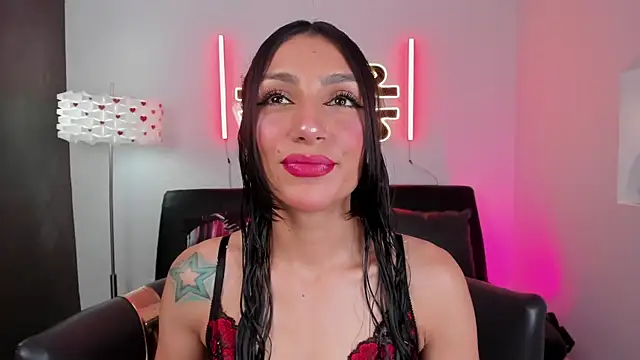 Snapshot of miss___evangeline chatting on 05-26-26, 02:31 miss evangeline online show from 05-26-26, 02:31