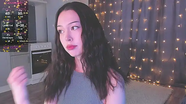 Snapshot of kittenrisha chatting on 12-14-25, 08:31 kittenrisha online show from 12-14-25, 08:31
