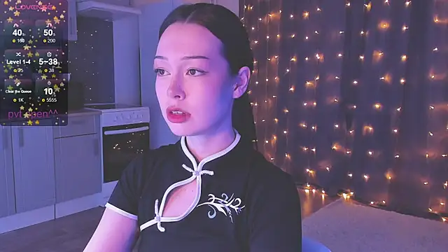 Snapshot of kittenrisha chatting on 12-17-25, 04:39 kittenrisha online show from 12-17-25, 04:39