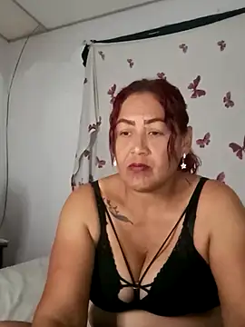 Snapshot of Abigail_BigTits chatting on 01-18-25, 02:03 Abigail BigTits online show from 01-18-25, 02:03