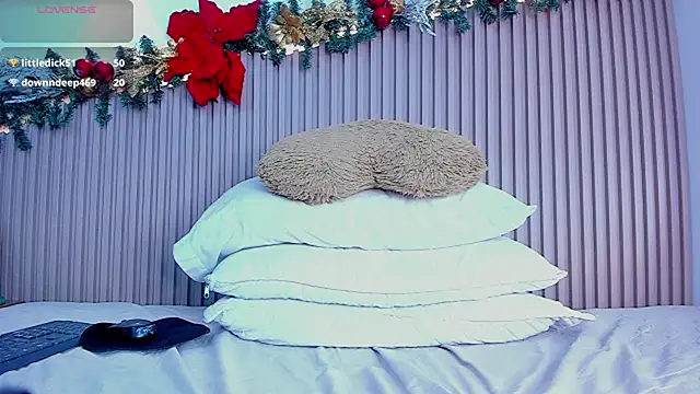 Annie kurt  online show from 12-20-25, 08:55