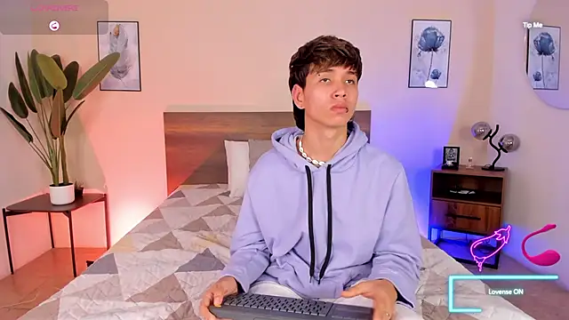 Brian-Ausslos online show from 12-04-25, 04:55