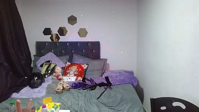 brittanysexhot online show from 12-17-25, 08:03