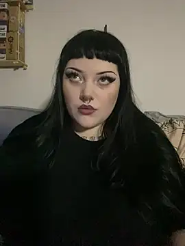 Gothicsiren online show from 01-20-25, 06:21