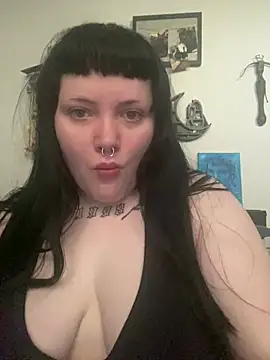Gothicsiren online show from 02-22-25, 04:40