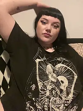 Gothicsiren online show from 02-01-25, 02:16