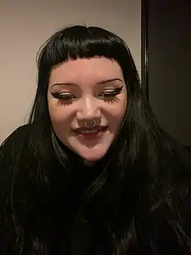 Gothicsiren online show from 12-29-24, 05:42
