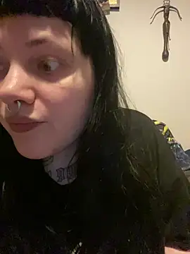 Gothicsiren online show from 01-27-25, 08:49