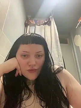 Gothicsiren online show from 12-28-24, 07:43