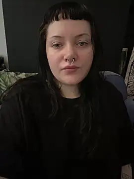 Gothicsiren online show from 09-17-25, 01:46