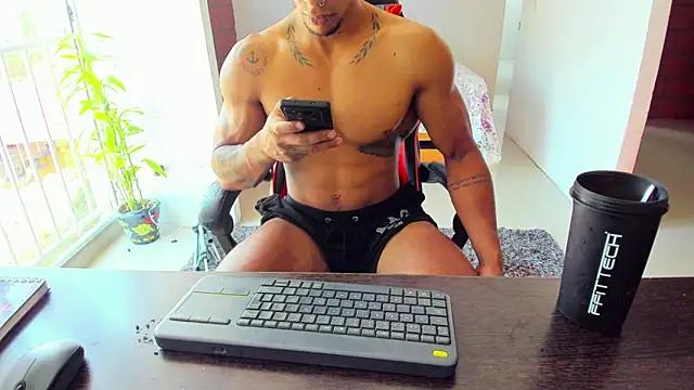 Adam Valenciia online show from 09-21-25, 02:55