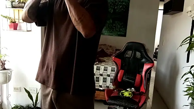 Snapshot of Adam_Valenciia chatting on 07-01-26, 02:39 Adam Valenciia online show from 07-01-26, 02:39