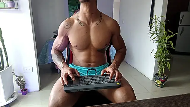 Snapshot of Adam_Valenciia chatting on 12-03-25, 07:57 Adam Valenciia online show from 12-03-25, 07:57