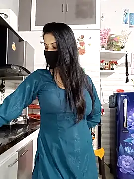 Best-Couple online show from 02-11-26, 03:50