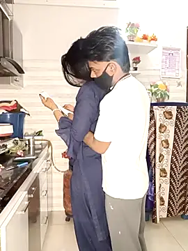 Snapshot of Best-Couple chatting on 03-03-25, 05:47 Best-Couple online show from 03-03-25, 05:47