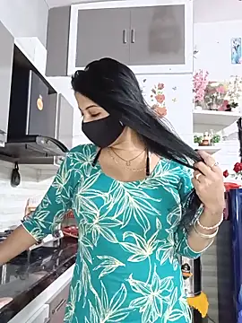 Snapshot of Best-Couple chatting on 06-10-26, 02:35 Best-Couple online show from 06-10-26, 02:35