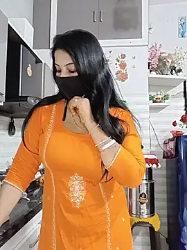 Best-Couple online show from 06-23-26, 01:58