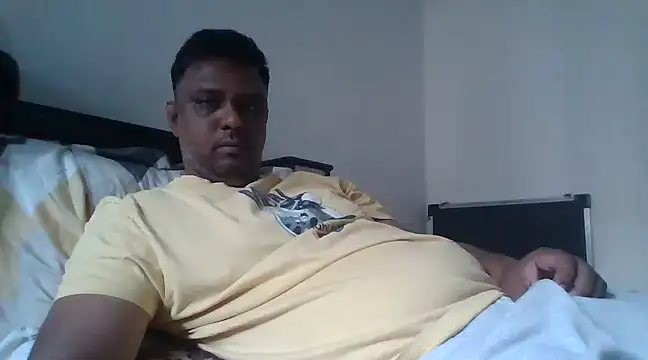Snapshot of jemes21in chatting on 03-18-25, 03:02 jemes21in online show from 03-18-25, 03:02
