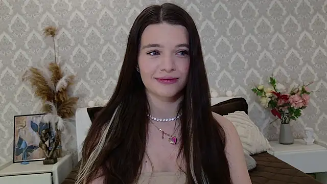 Nellie Medina online show from 02-24-25, 01:24