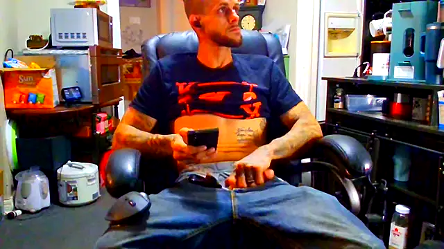 JamesMichael88 online show from 04-21-26, 04:24