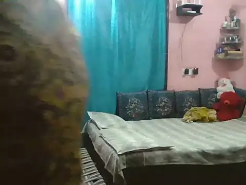 Snapshot of Hot-shanvi chatting on 09-23-25, 12:34 Hot-shanvi online show from 09-23-25, 12:34