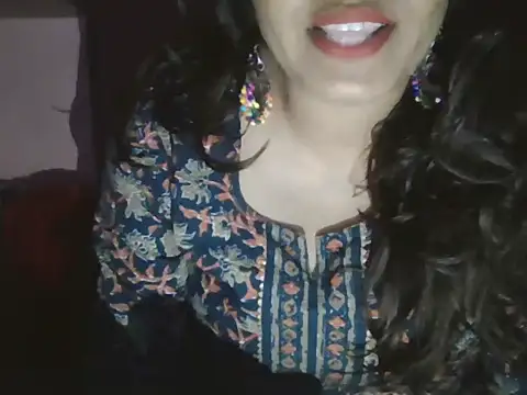 Hot-shanvi online show from 03-08-26, 04:43