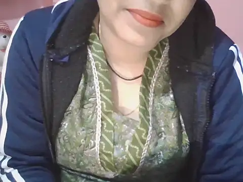 Snapshot of Hot-shanvi chatting on 01-16-26, 04:00 Hot-shanvi online show from 01-16-26, 04:00