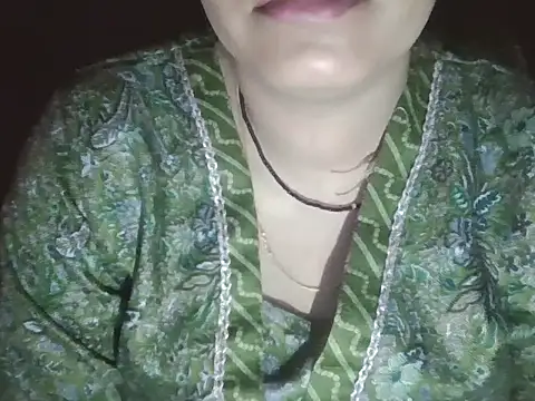 Snapshot of Hot-shanvi chatting on 02-21-26, 01:18 Hot-shanvi online show from 02-21-26, 01:18