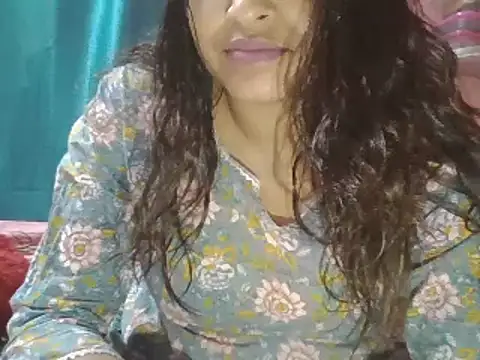 Snapshot of Hot-shanvi chatting on 03-20-25, 04:29 Hot-shanvi online show from 03-20-25, 04:29