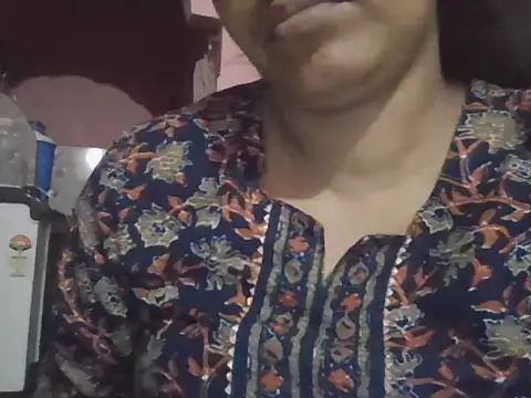 Snapshot of Hot-shanvi chatting on 09-08-25, 11:59 Hot-shanvi online show from 09-08-25, 11:59
