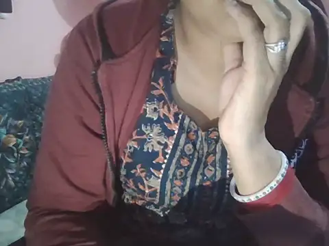 Hot-shanvi online show from 11-13-25, 11:58