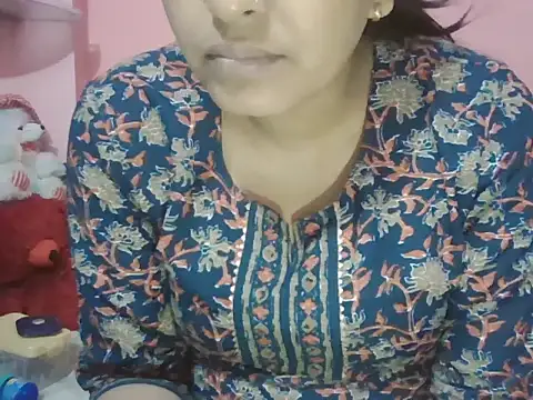 Hot-shanvi online show from 11-10-25, 02:05